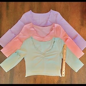(LOT!) (NWOT) Set of 3 Long Sleeved Crop Tops